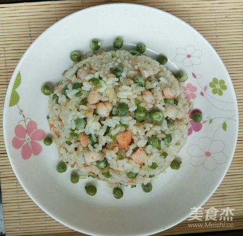 虾爆料炒米饭怎么做视频,家常美味，简单易学  第2张