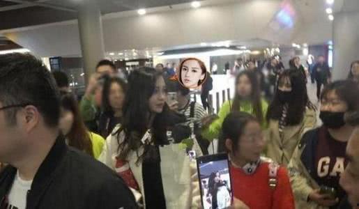 演员爆料机场视频在线观看,演员爆料视频引发网友热议  第2张