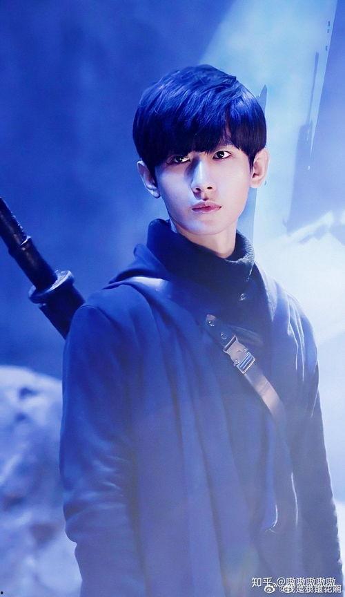 爆料娱乐圈博主成毅图片,娱乐圈博主爆料背后的真相