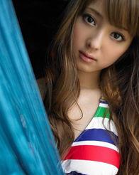 佐佐木希在线观看,揭秘日本女神的时尚魅力  第2张