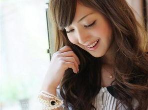 佐佐木希在线观看,揭秘日本女神的时尚魅力  第3张