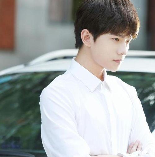 小薇爆料杨洋视频在线观看,杨洋神秘视频在线首曝，精彩瞬间等你揭晓  第3张