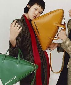 博主爆料巴黎世家视频,巴黎世家视频背后的时尚风云  第3张